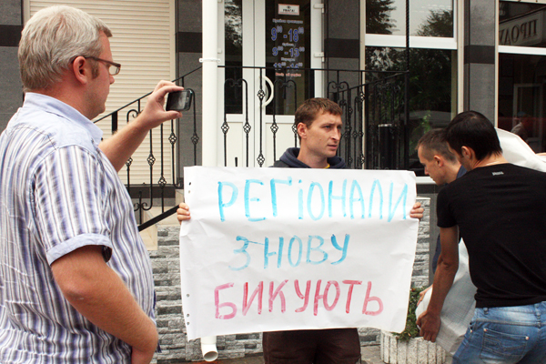 без коментарів